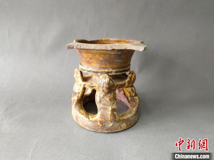 成都“華陽窯”出土大量五代至宋元瓷器 窯戶或設計商標相互競爭